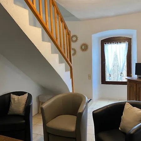 De 6 Ou 8 Personnes Le Chataignier Apartment